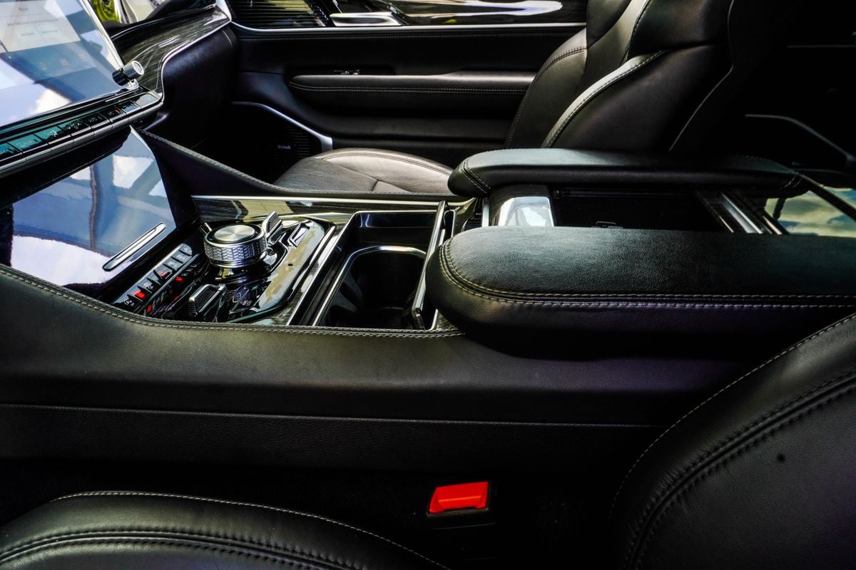 2022 Jeep Wagoneer Series III