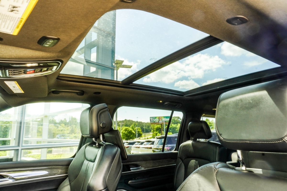 2022 Jeep Wagoneer Series III
