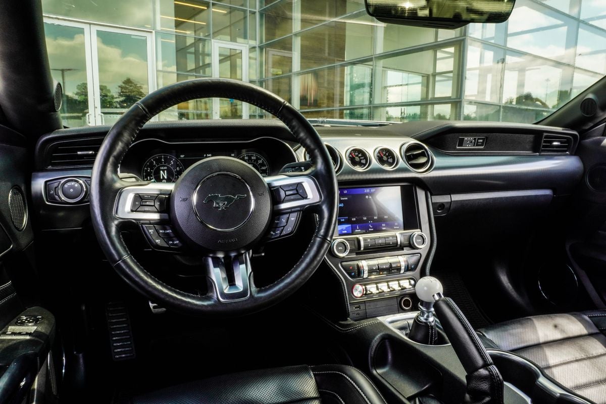 2022 Ford Mustang Mach 1
