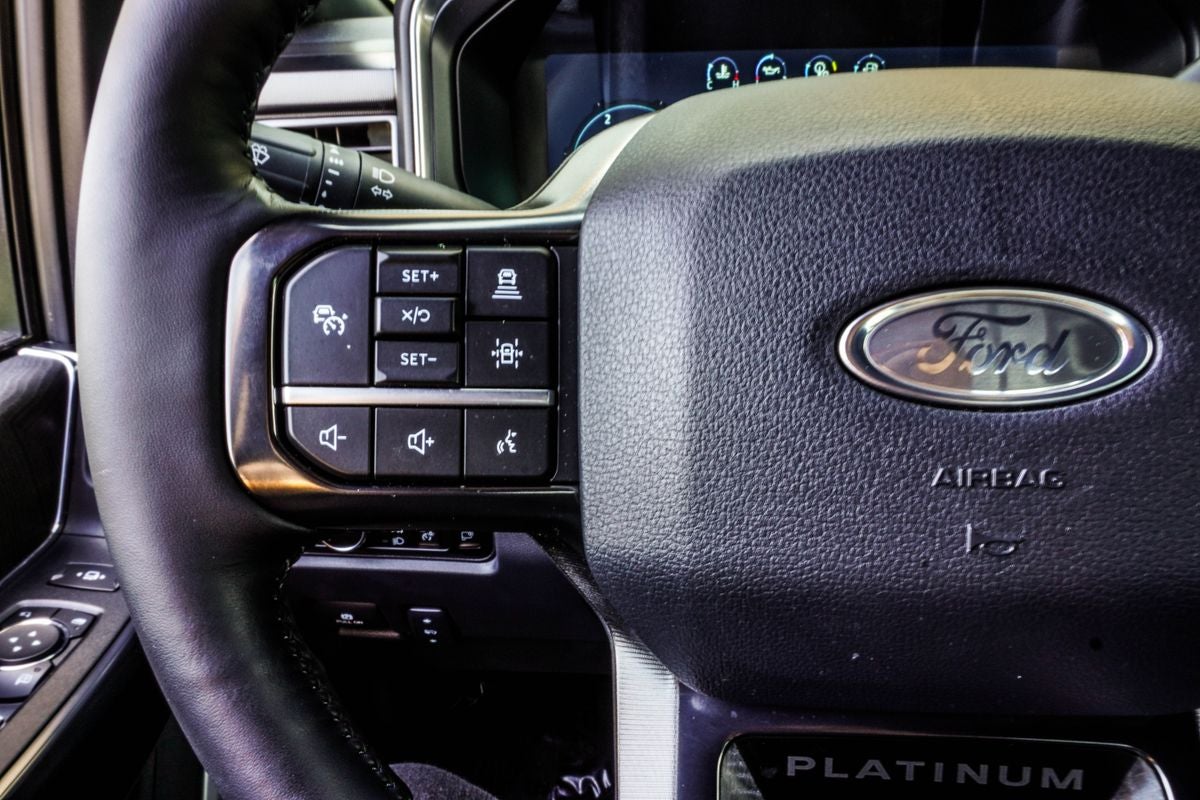 2025 Ford F-450SD Platinum DRW