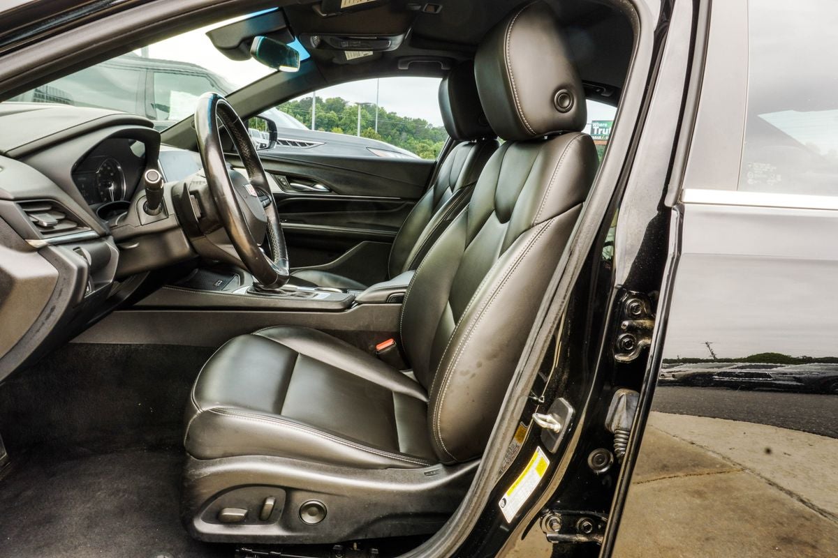 2022 Cadillac CT4 Luxury