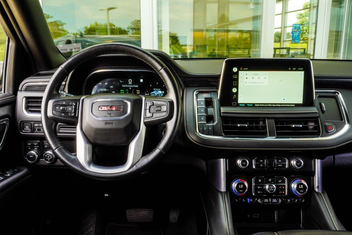2022 GMC Yukon SLT