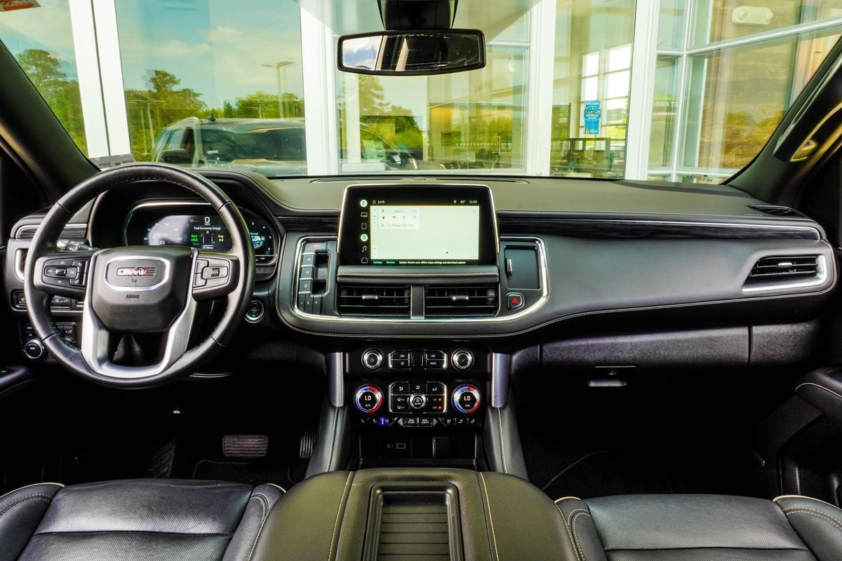 2022 GMC Yukon SLT
