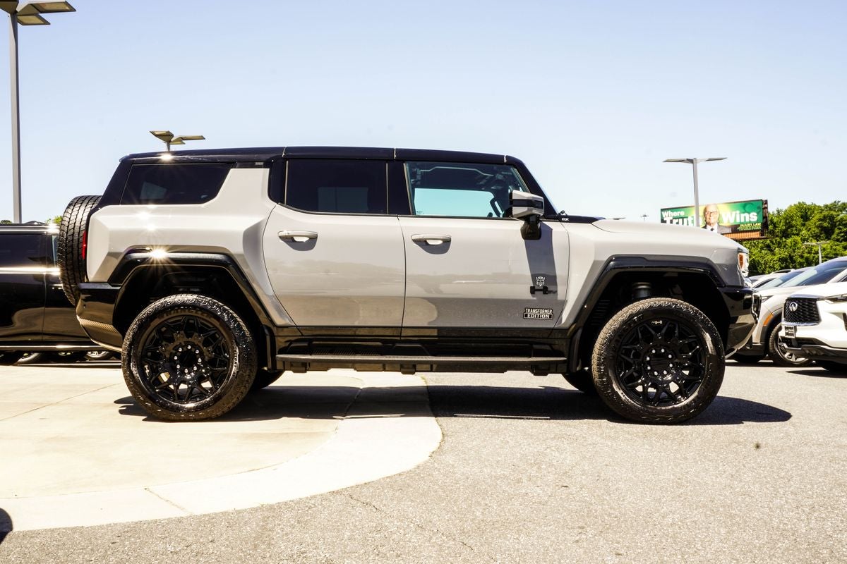 2025 GMC Hummer EV SUV 2X