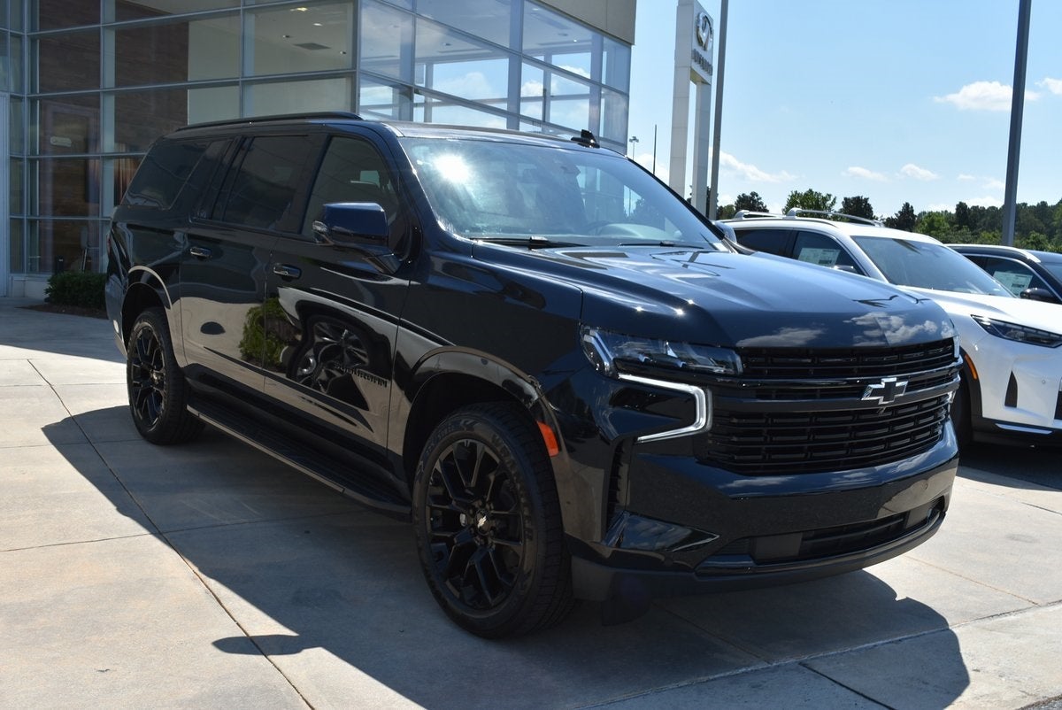 2023 Chevrolet Suburban RST