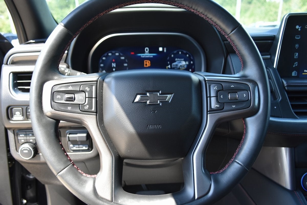 2023 Chevrolet Suburban RST