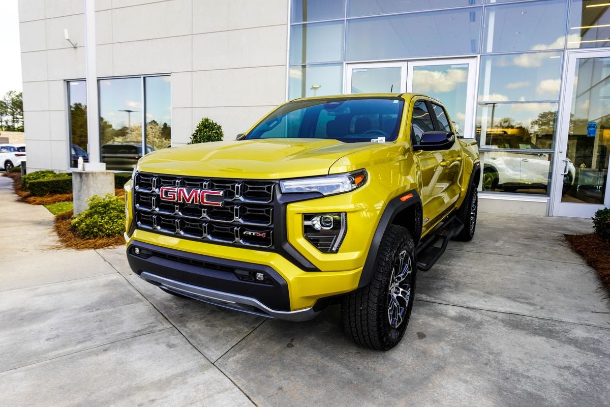 2023 GMC Canyon AT4