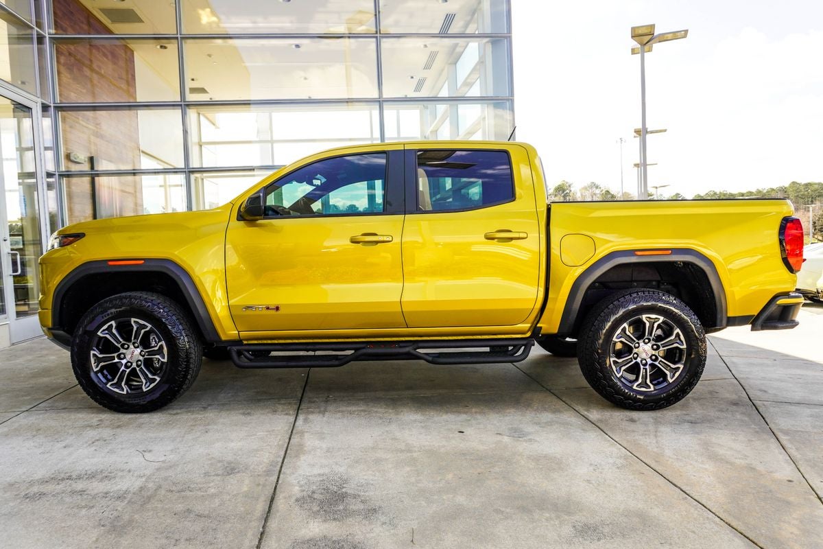 2023 GMC Canyon AT4