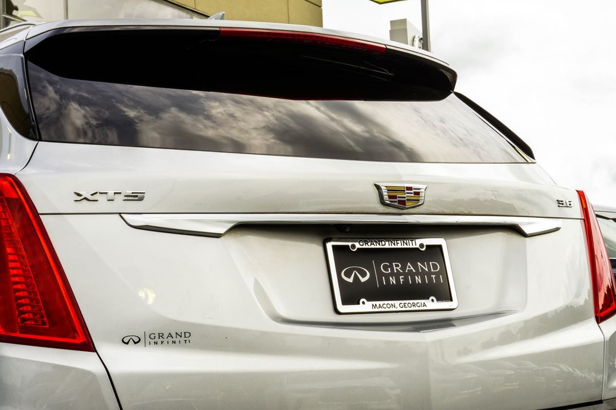 2018 Cadillac XT5 Luxury