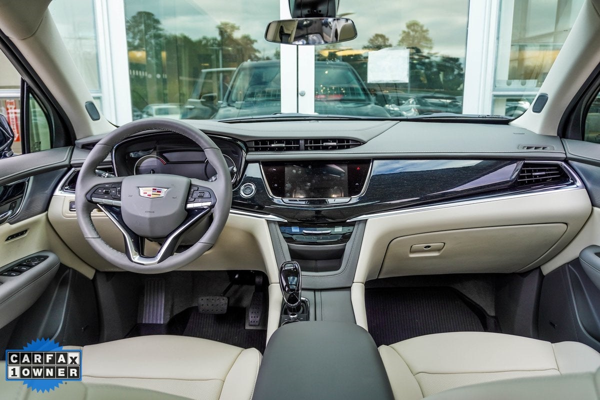 2025 Cadillac XT6 Premium Luxury