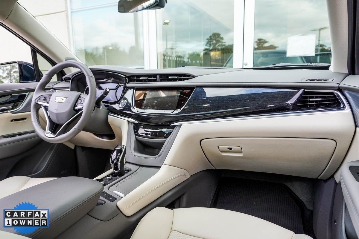 2025 Cadillac XT6 Premium Luxury