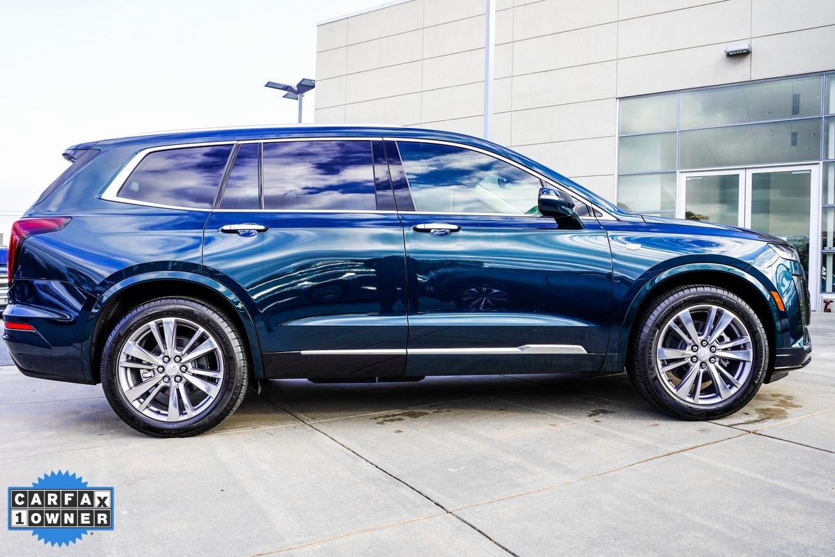 2025 Cadillac XT6 Premium Luxury