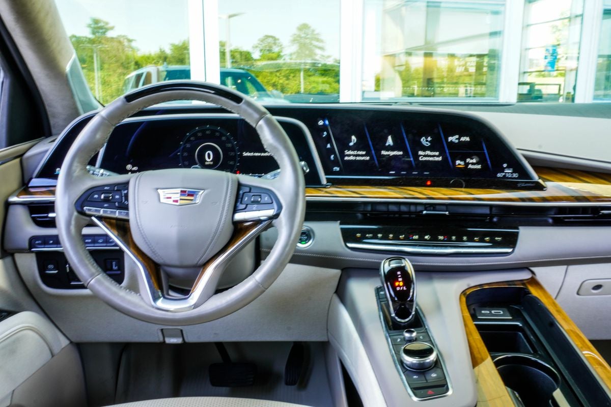 2024 Cadillac Escalade ESV Sport Platinum