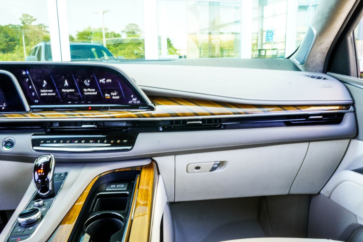 2024 Cadillac Escalade ESV Sport Platinum