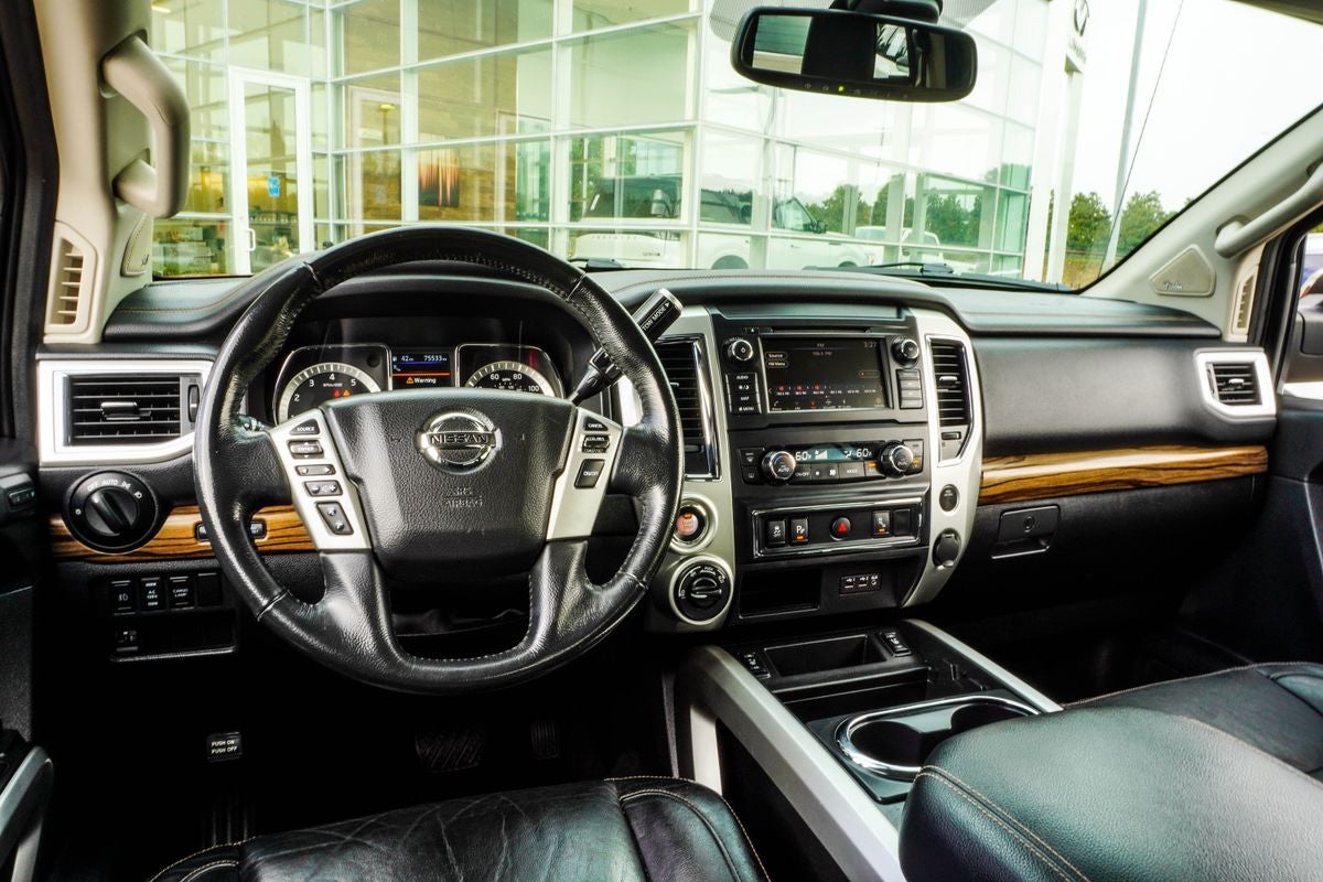 2019 Nissan Titan SL