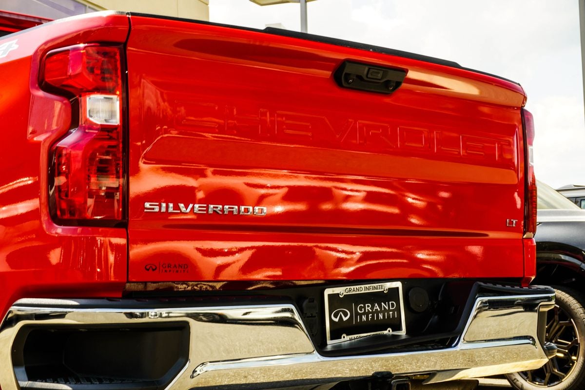 2023 Chevrolet Silverado 1500 LT