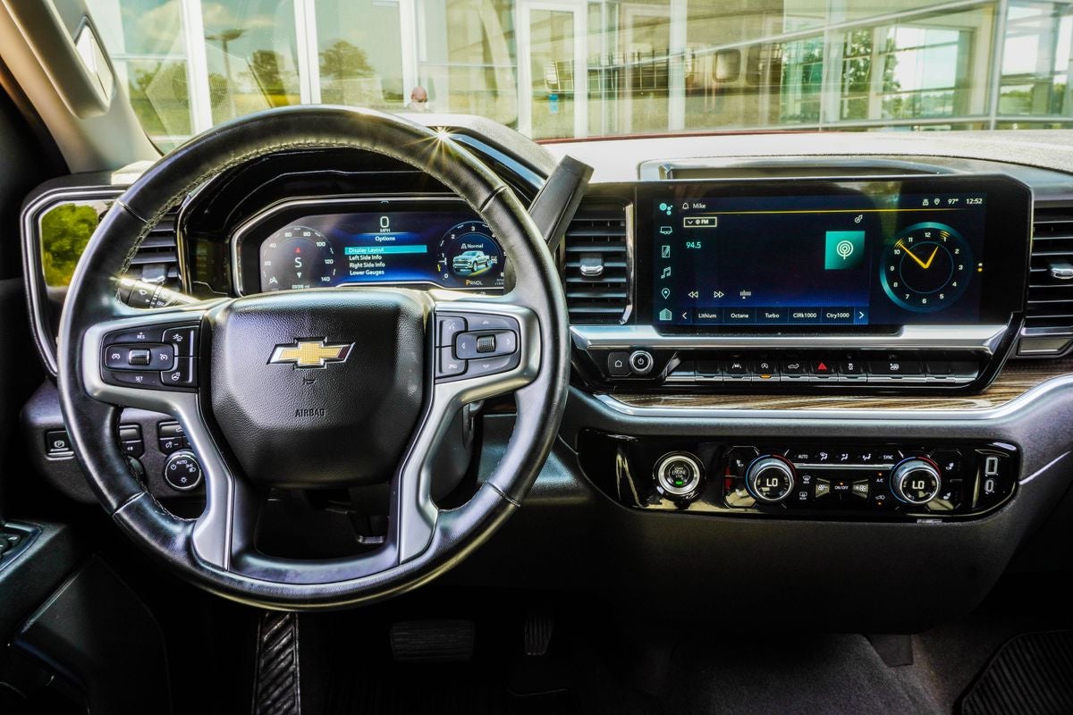 2023 Chevrolet Silverado 1500 LT