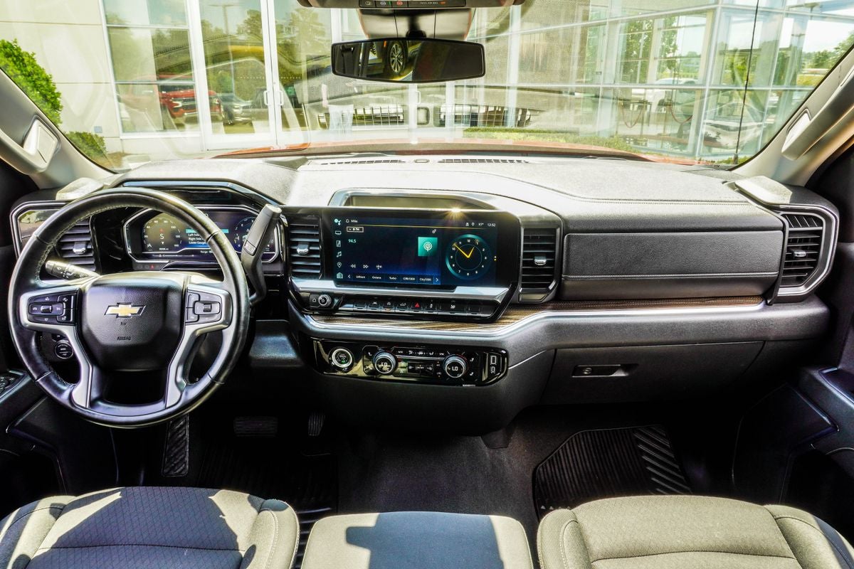 2023 Chevrolet Silverado 1500 LT