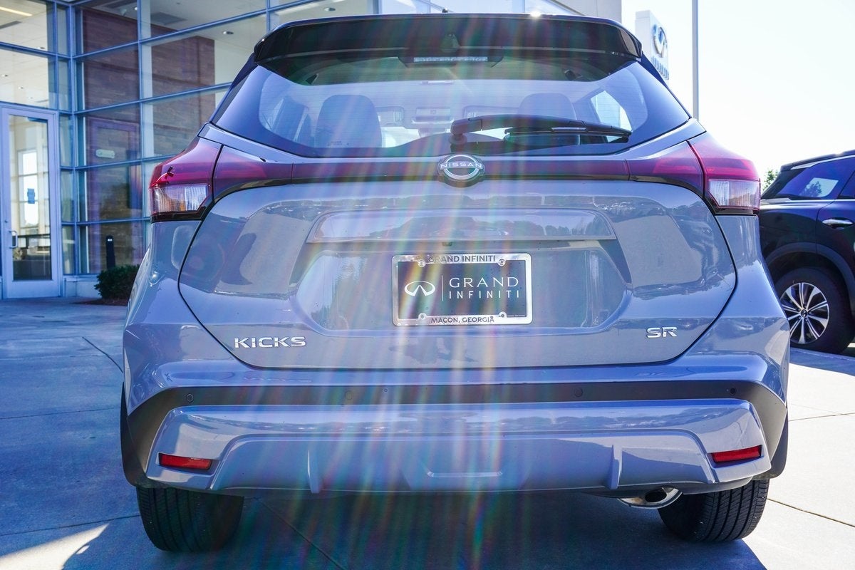 2024 Nissan Kicks SR