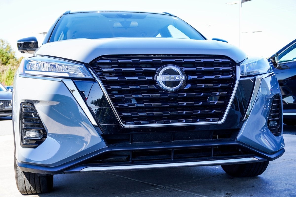 2024 Nissan Kicks SR