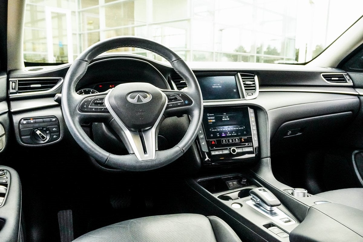 2023 INFINITI QX50 LUXE