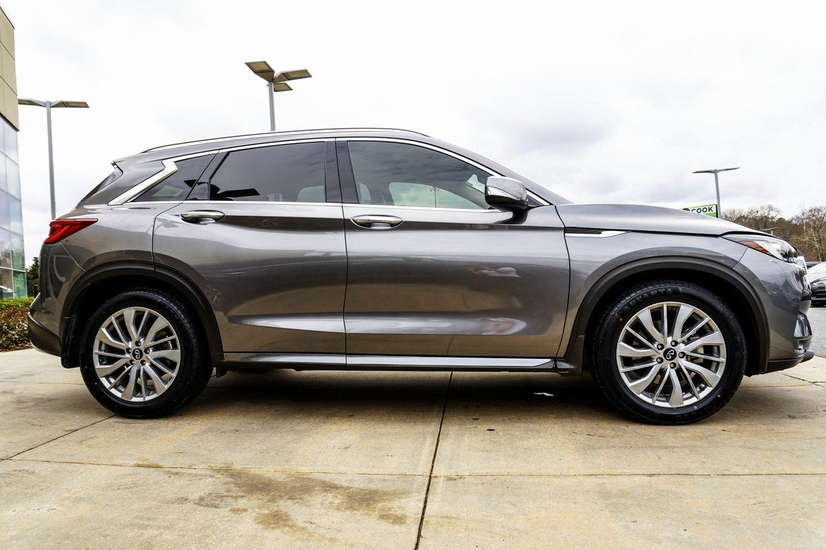 2023 INFINITI QX50 LUXE