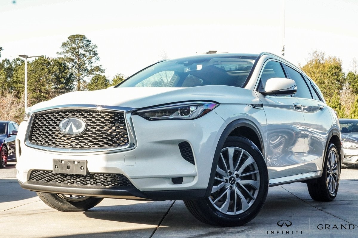 2023 INFINITI QX50 LUXE