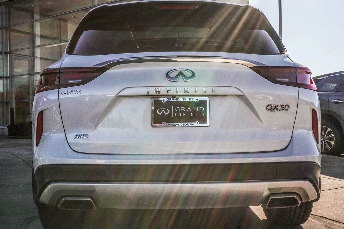 2023 INFINITI QX50 LUXE