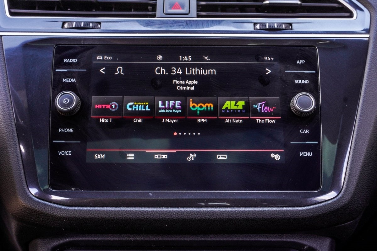 2022 Volkswagen Tiguan 2.0T SE R-Line Black