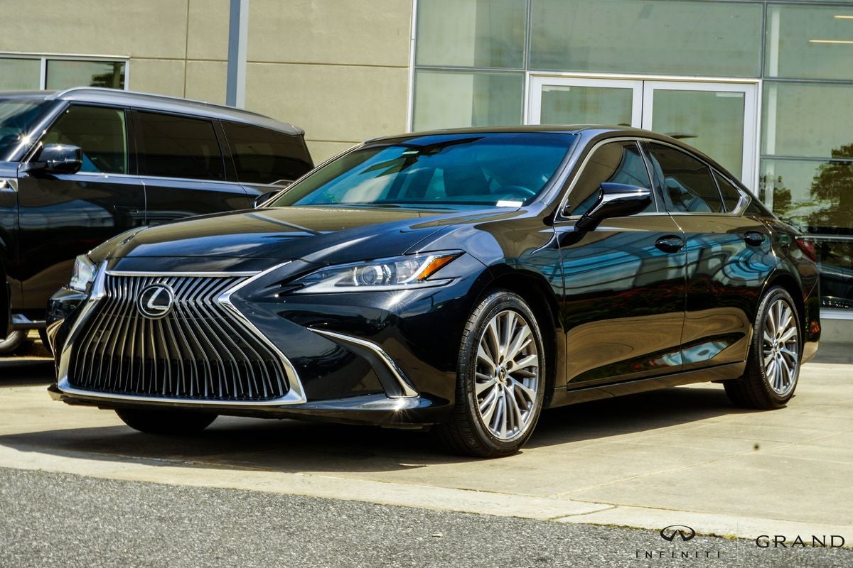 2021 Lexus ES 350 350's photo