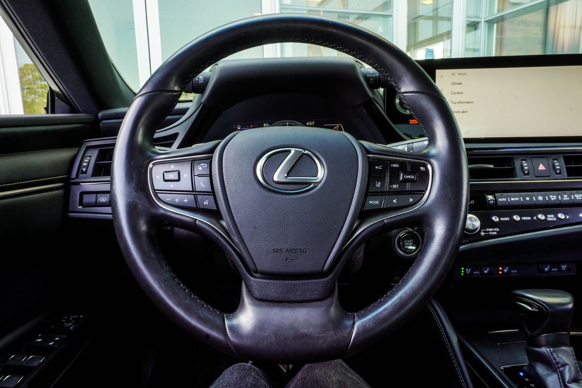 2025 Lexus ES 350