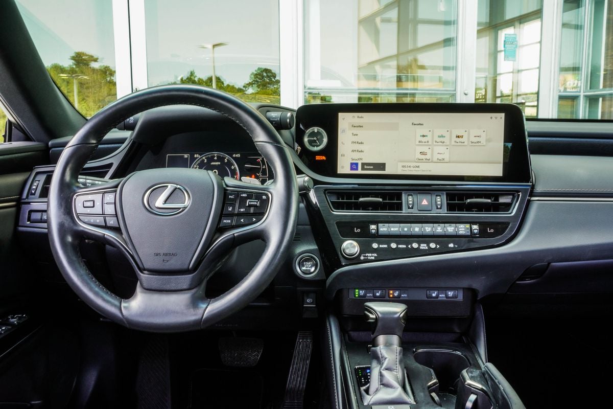 2025 Lexus ES 350