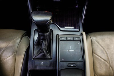 2021 Lexus ES 350 Ultra Luxury