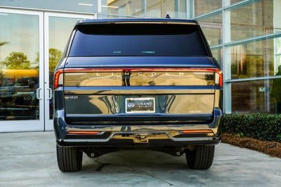 2025 Lincoln Navigator L Reserve