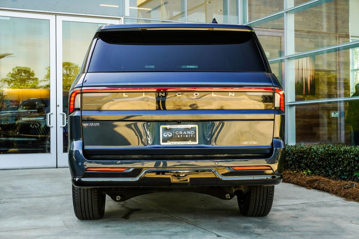 2025 Lincoln Navigator L Reserve