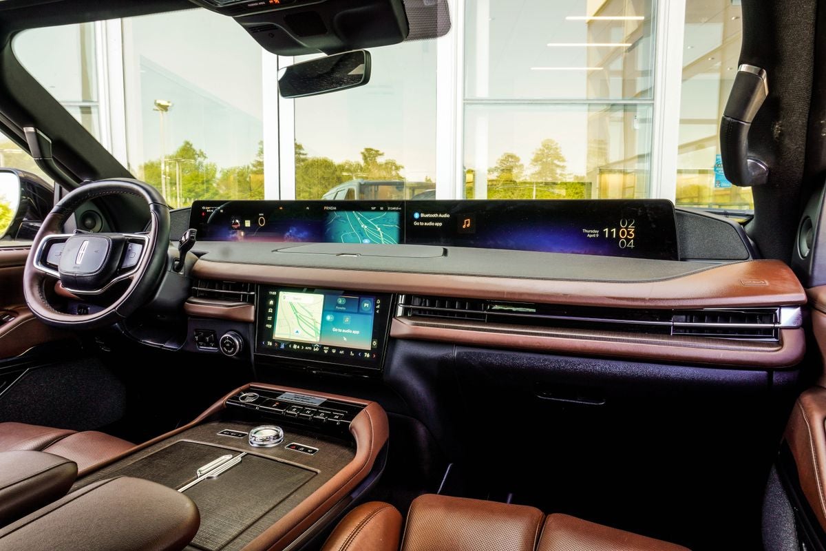 2025 Lincoln Navigator L Reserve