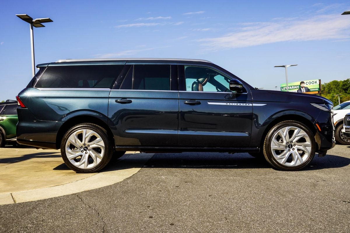2025 Lincoln Navigator L Reserve