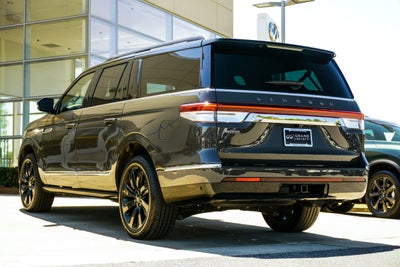 2023 Lincoln Navigator L Black Label