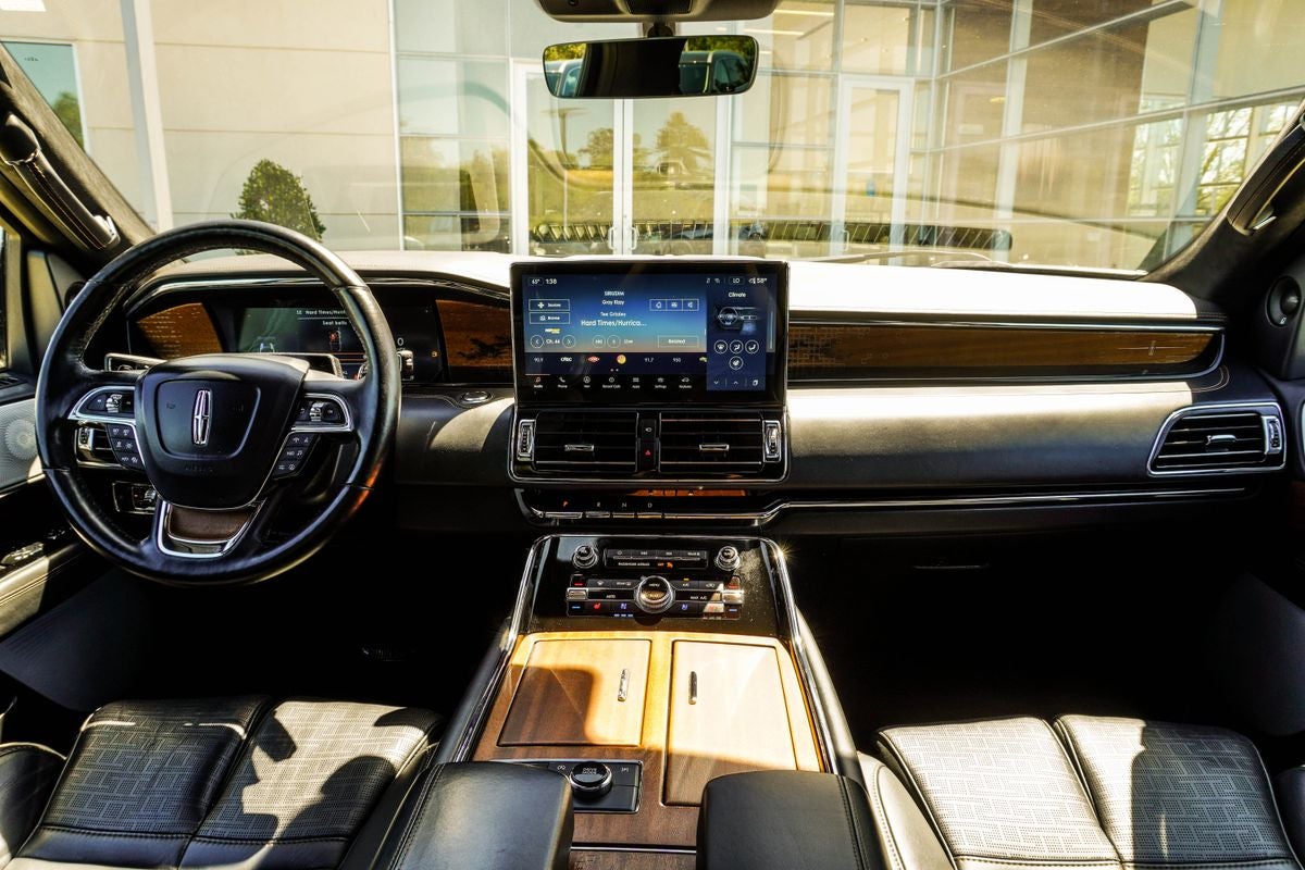 2023 Lincoln Navigator L Black Label