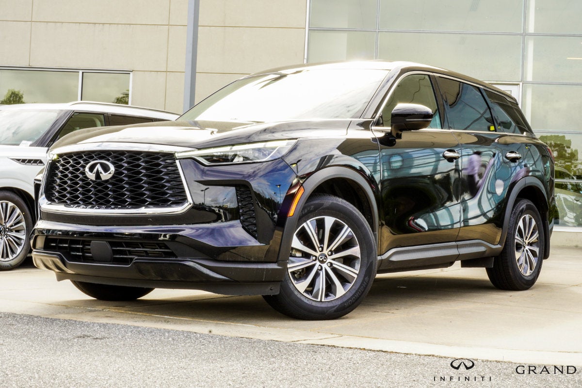 2025 INFINITI QX60 PURE