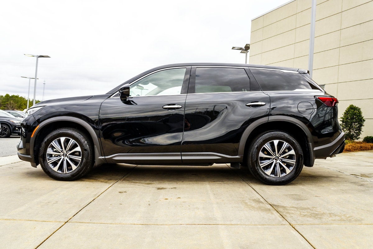 2025 INFINITI QX60 PURE