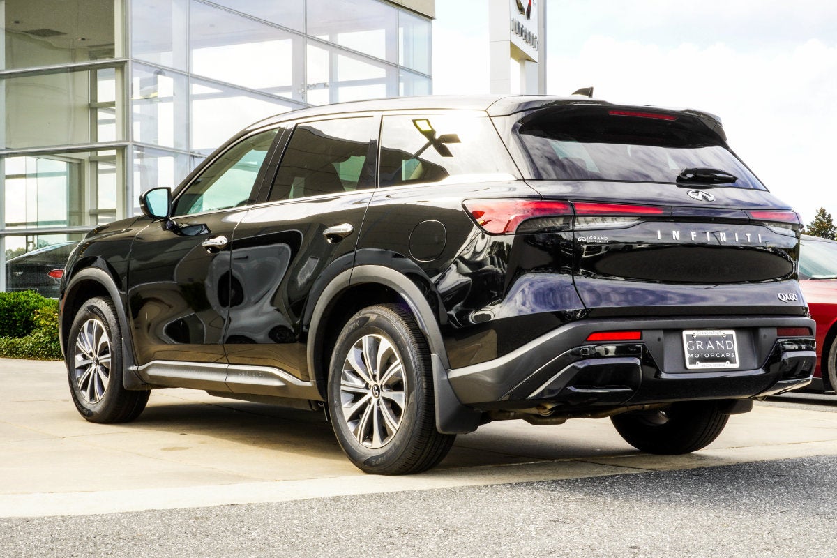 2025 INFINITI QX60 PURE