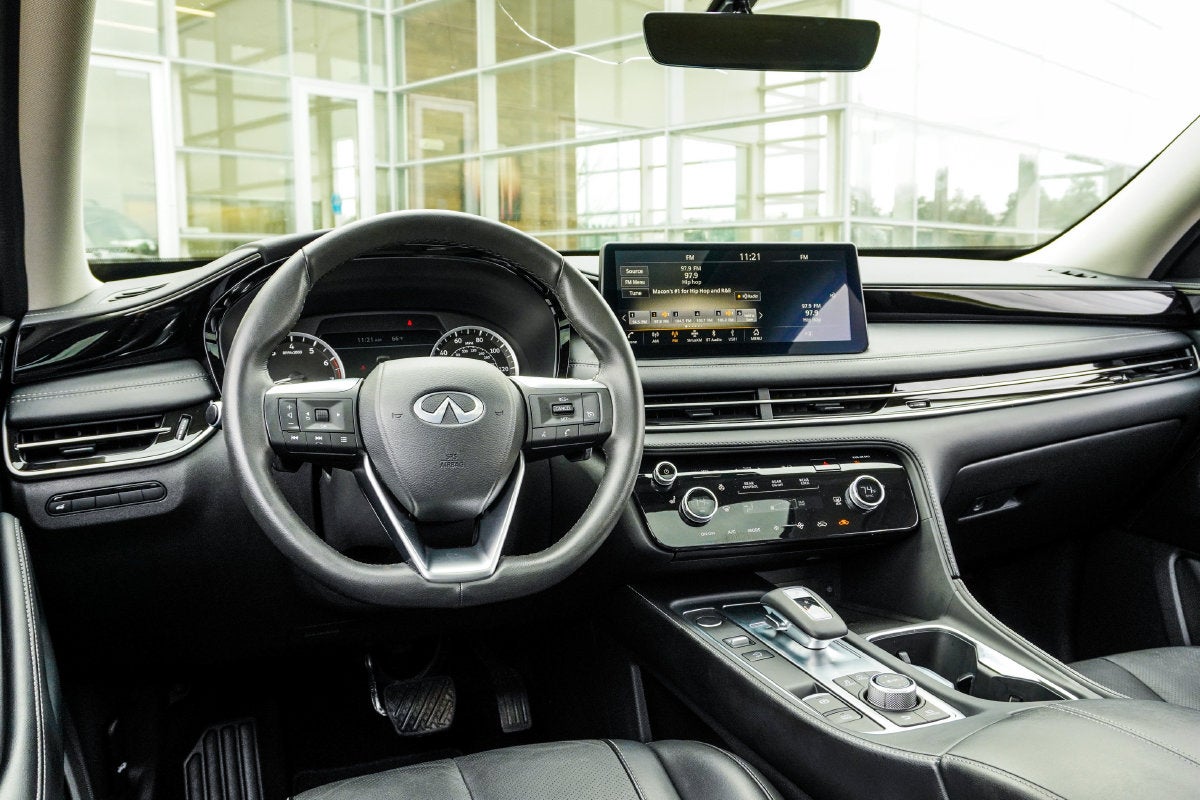 2025 INFINITI QX60 PURE