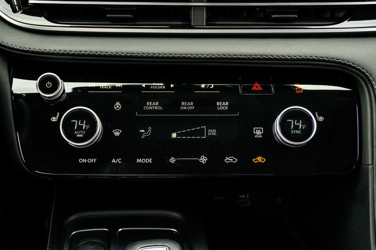 2025 INFINITI QX60 PURE