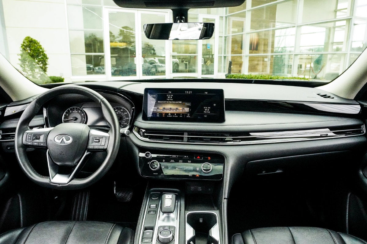 2025 INFINITI QX60 PURE