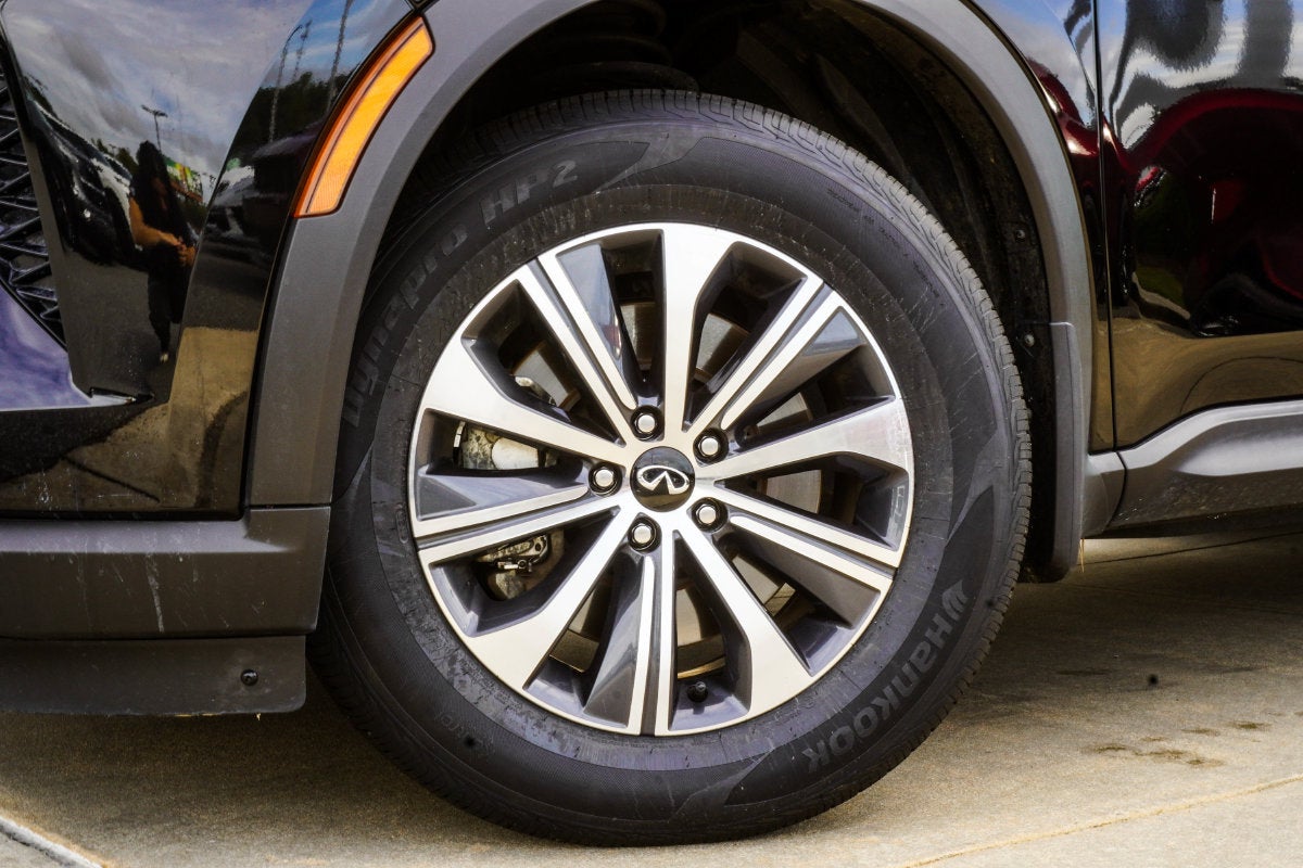 2025 INFINITI QX60 PURE