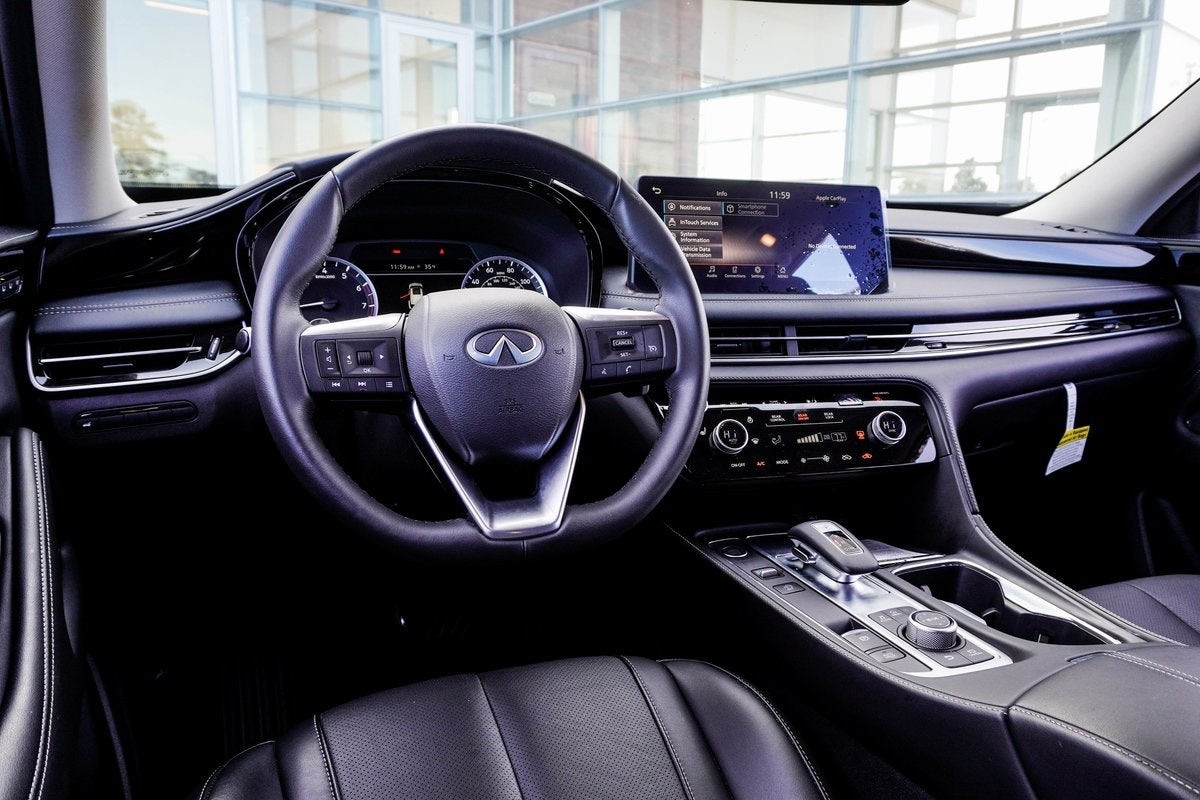 2025 INFINITI QX60 PURE