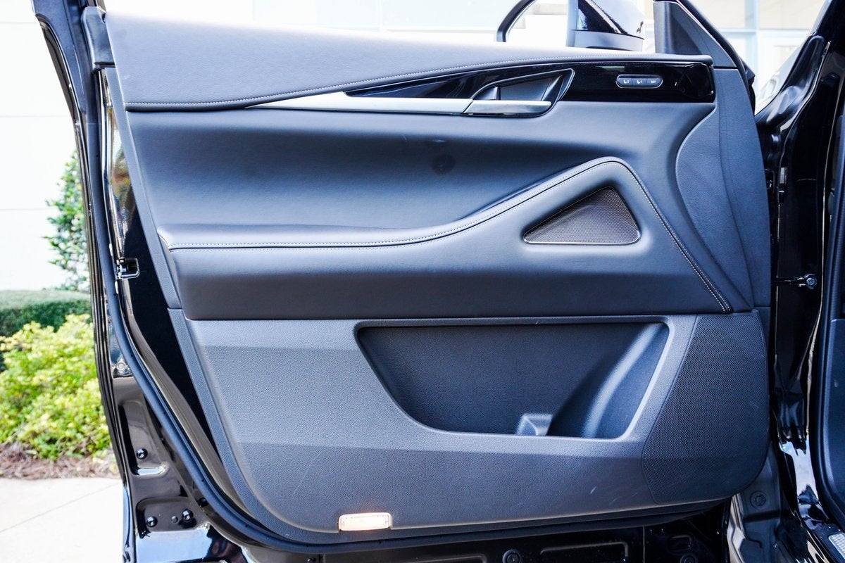 2025 INFINITI QX60 PURE