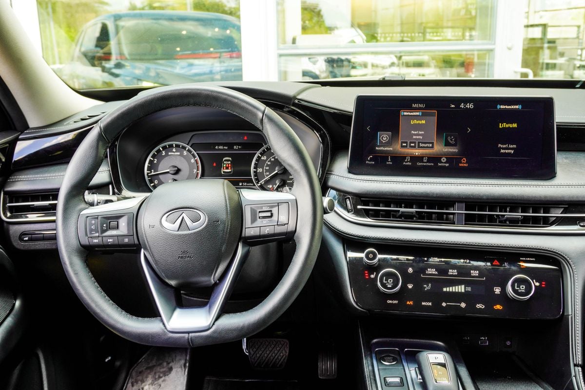 2025 INFINITI QX60 PURE