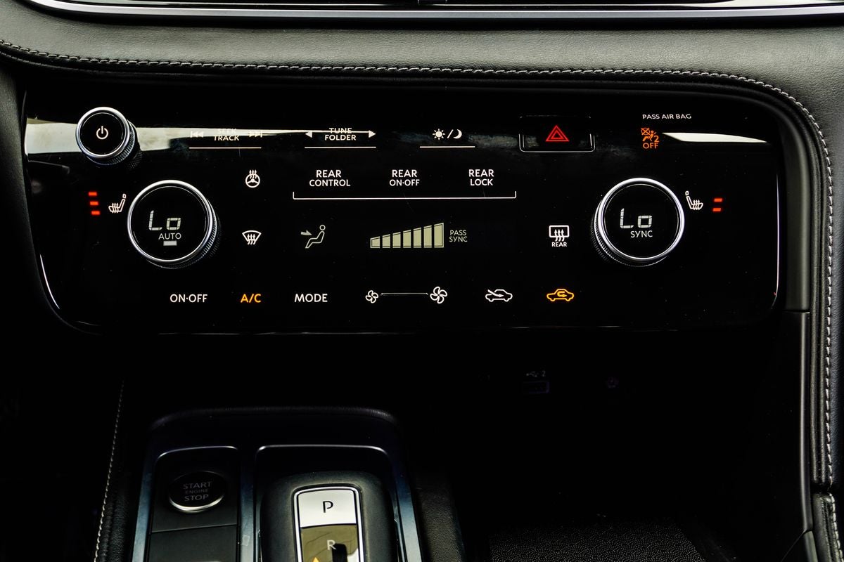 2025 INFINITI QX60 PURE